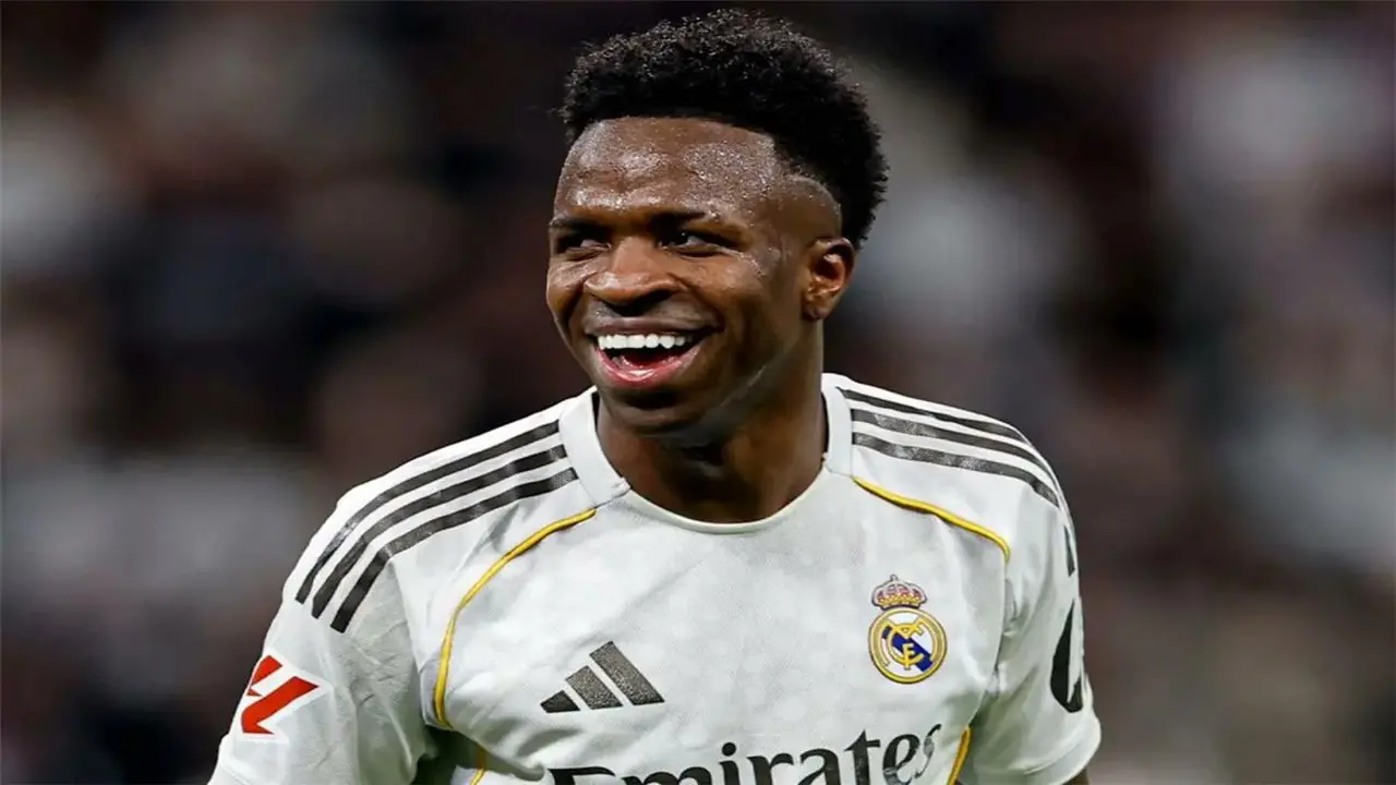 “طريق مسدود”.. فينيسيوس جونيور في موقف محرج بشأن مستقبله مع ريال مدريد